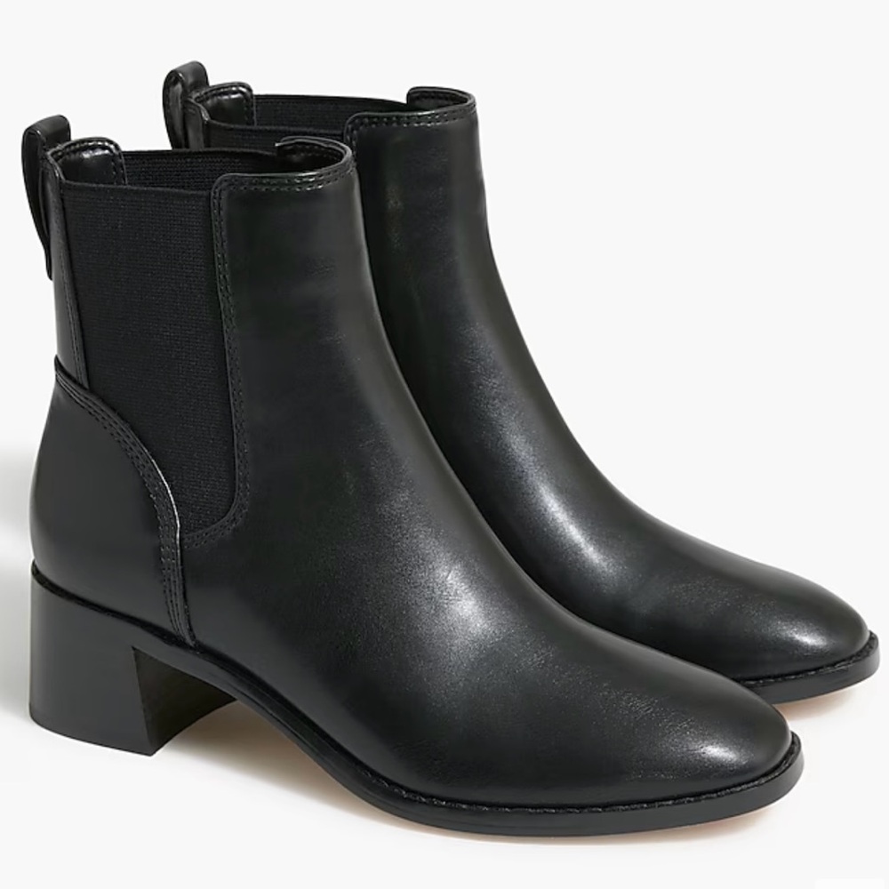 Brand new in box Chelsea Boot